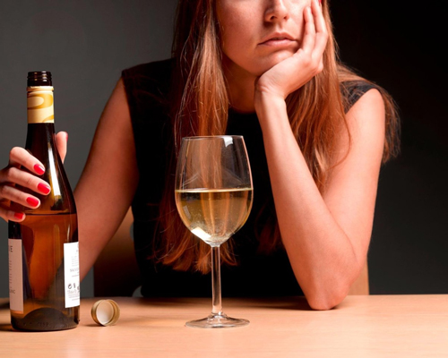 Анонимное лечение женского алкоголизма в Моздоке